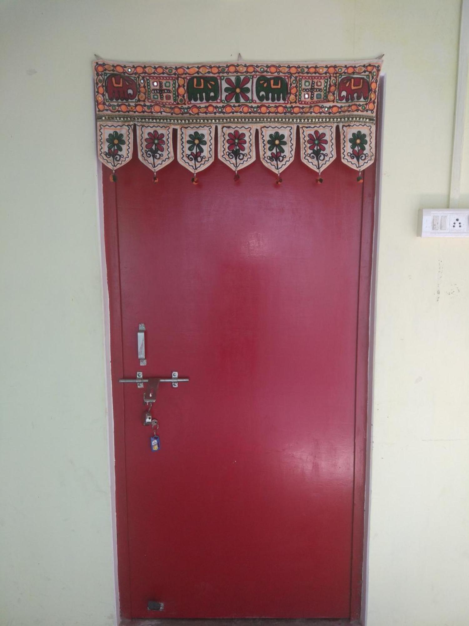 Radha Krishna Home Benares Buitenkant foto