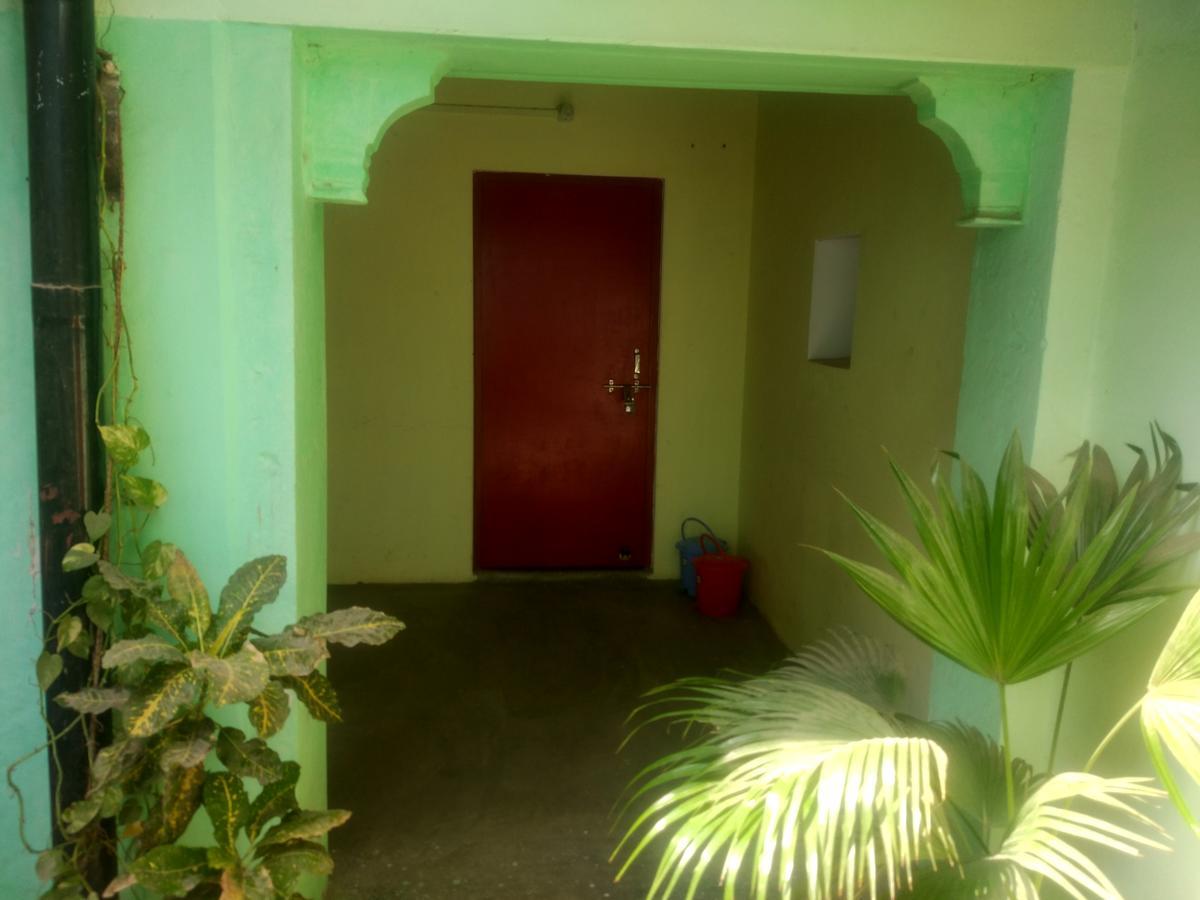 Radha Krishna Home Benares Buitenkant foto