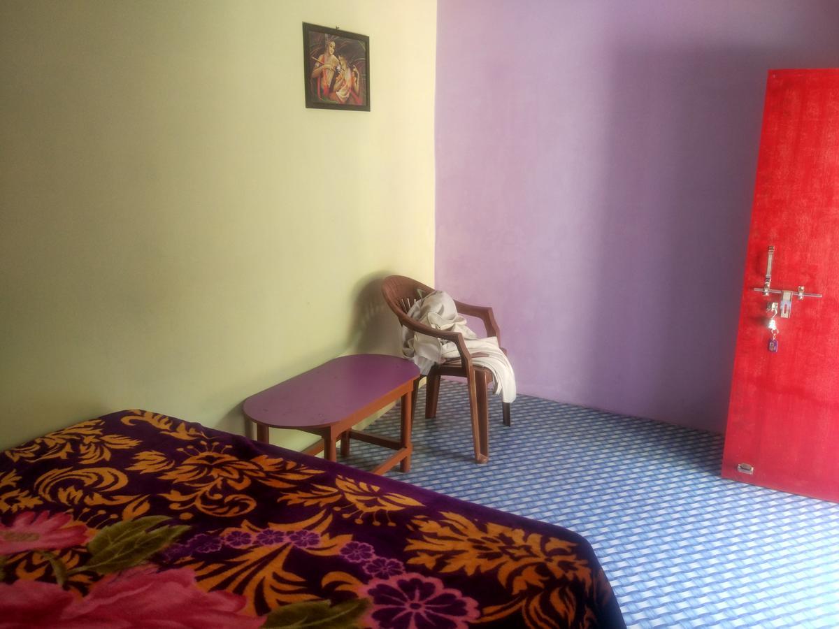 Radha Krishna Home Benares Buitenkant foto